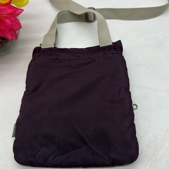 Eddie Bauer Purple Nylon Crossbody Lightweight Travel Bag MCB5128N - Picture 6 of 10
